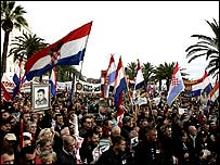 Gotovina'nın yakalanmasını protesto eden Hırvatların gösterisi