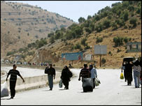لبنان سے شام جانے والی سڑک بند ہوگئی