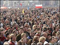 Multidão em Cracóvia