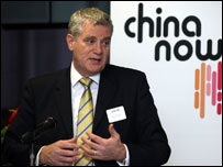 英国文化协会的主任大卫新(Matin Davison)