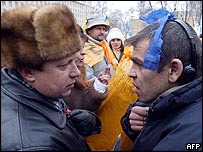 Muhalefet ve iktidar yanlıları karşı karşıya