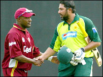 انضمام اور برائن لارا