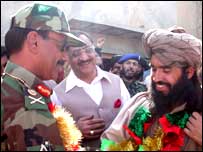 نیک محمد اور لیفٹننٹ جنرل صفدر حسین