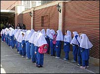 کودکان در مدرسه