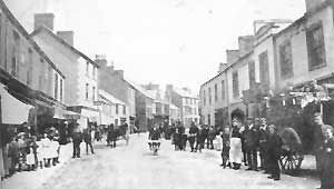 Stryd Fawr Bethesda ddechrau'r ugeinfed ganrif