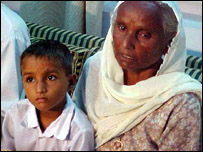 छोटो कौर अपने पोते के साथ