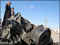Cena de atentado em Ramadi