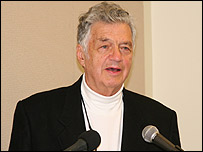 جيمز ايکينز