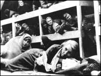 Auschwitz Kampı'ndaki kadınlar