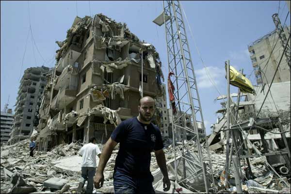 بیروت: عمارتیں جو کھنڈرات بن گئیں