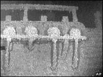 Imagens do HMS Ontario