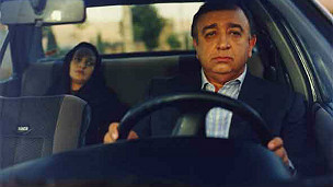 نمایی از فیلم  بوی کافور، عطر یاس ساخته بهمن فرمان آرا