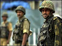 कश्मीर में सुरक्षा बल