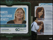 Cartazes de campanha na Argentina