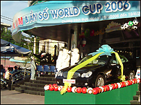 World Cup được đón tại Sài Gòn thế này đây