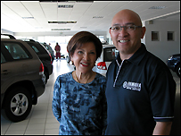 Bà Én và con trai