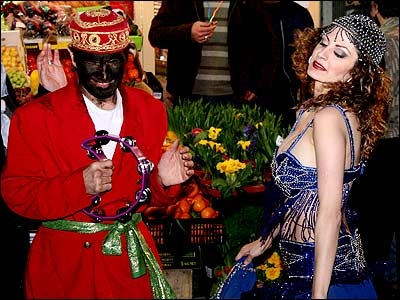 خانم رقاص و حاجی فیروز