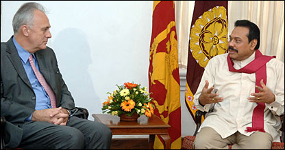 Lord Malloch-Brown meets President Rajapaksa (photo Sudath Silva)