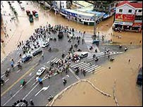 चीन में बाढ़