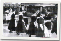 Dawnswyr Tipyn o Bopeth