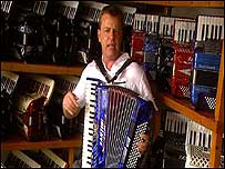 Suggs and accordion
