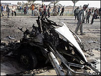 صحنه یک بمبگذاری در ماه مارس 2008 در بغداد