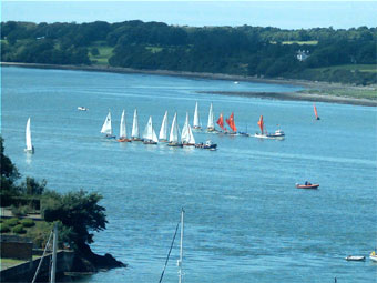 Regatta'r Felinheli ar y Fenai