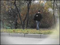 تصوير تلويزيون روسيه که ادعا می شود 'جاسوس بريتانيايی در ظاهر ديپلمات' را نشان می دهد