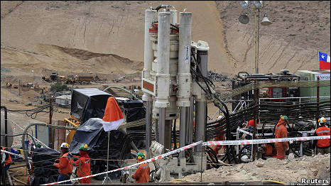 La máquina Xtatra 950 ya superó la barrera de los cien metros perforados.