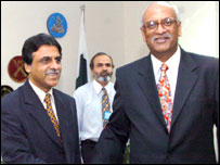 भारत और पाकिस्तान के प्रतिनिधि