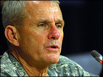 ژنرال دن مک نیل - عکس از ناتو (NATO)