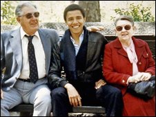 Sinh viên Obama và ông bà ngoại