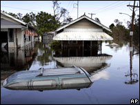 Nova Orleans inundada pelo Katrina em 2005