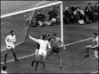 फ़ुटबॉल