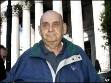 Пан Кадіш каже, що просто хотів допомогти Ізраїлю