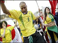 Torcedores brasileiros em festa  Foto: AP