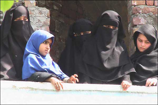 اسلام آباد میں جامعہ حفصہ کی تصاویر