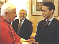 پاپ در جلسه با نمايندگان مسلمانان 