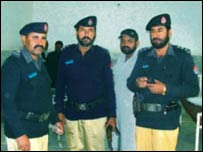 ڈیرہ اسماعیل خان پولیس فائل فوٹو  