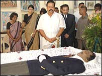 President Rajapaksa paying last respects to Loganathan