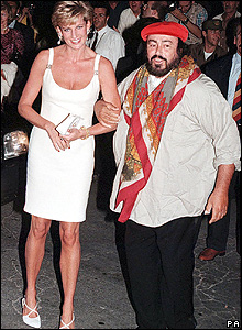 Pavarotti cùng công nương Diana.