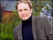 डैन ब्राउन