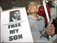 فوجیوں کے رشتہ دار