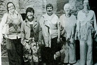 Modelau i sioe Ffasiynau Ji-Binc