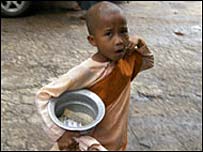 Birmanya'da bir çocuk