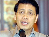 Bộ trưởng Ngoại giao Hassan Wirayuda