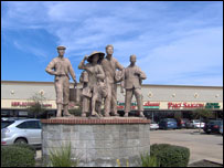 Đài tưởng niệm người tỵ nạn Việt Nam tại Houston, Texas