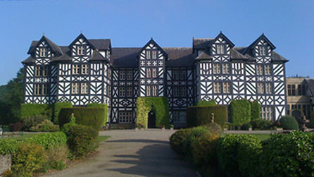 Gregynog, cartre'r Teulu Davies