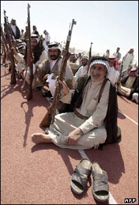 نيروهای محلی مثنی انتقال قدرت امنيتی را جشن گرفته اند