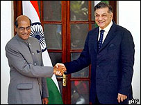   پاکستان اور بھارت کے خارجہ سیکٹریوں میں مذاکرات کے مختلف ادوار ہوئے ہیں